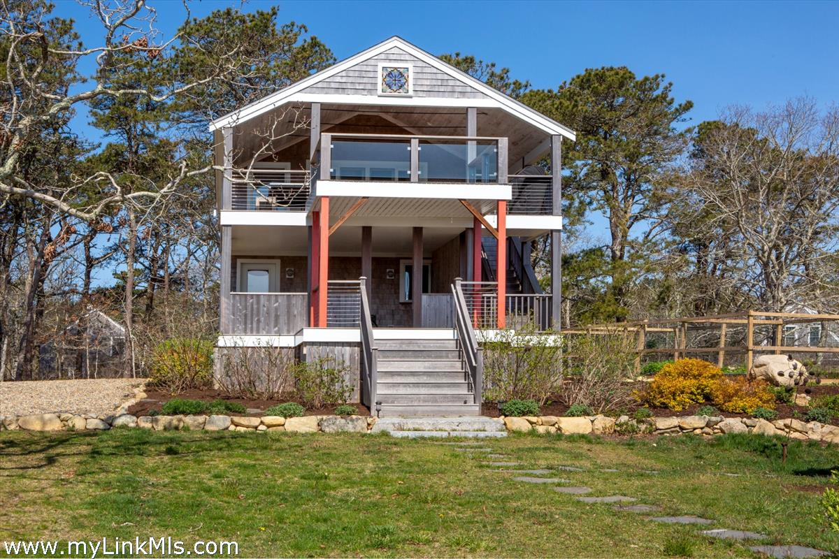 72 Chappaquiddick Avenue Edgartown, MA 02539 - Photo 36 of 63 Guest house, with 2 bedrooms and 2 full baths!