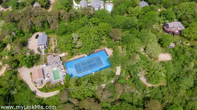 $2,999,000 | 72 Chappaquiddick Avenue, Edgartown, MA 02539
