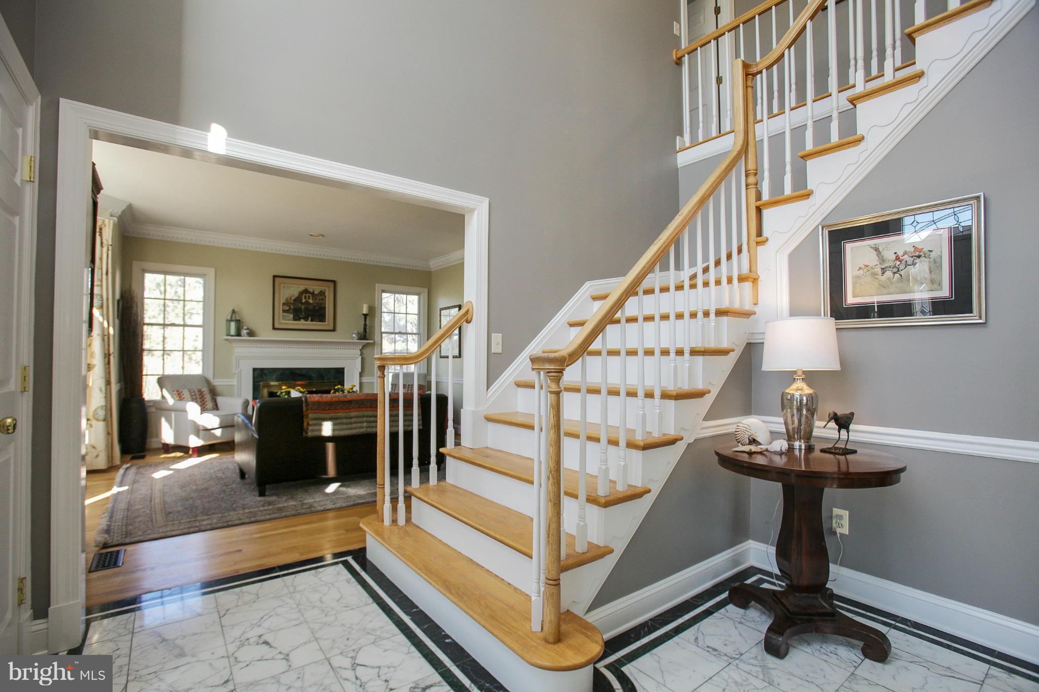 931 Western Road Cockeysville, MD 21030 - Photo 3 of 30 Foyer