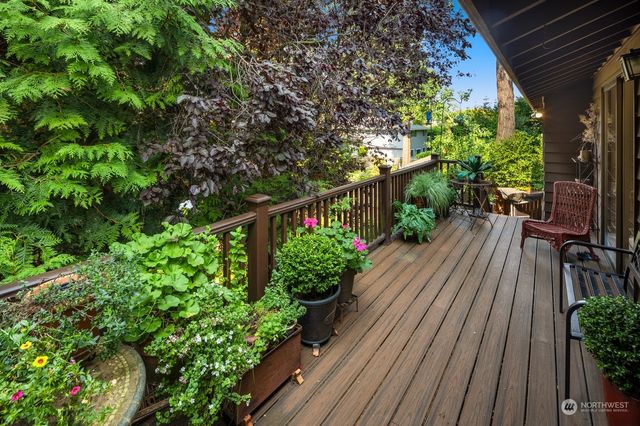 $1,050,000 | 19507 21st Place Northwest, Shoreline, WA 98177