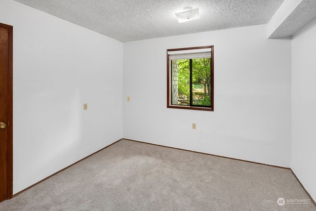 $1,050,000 | 19507 21st Place Northwest, Shoreline, WA 98177