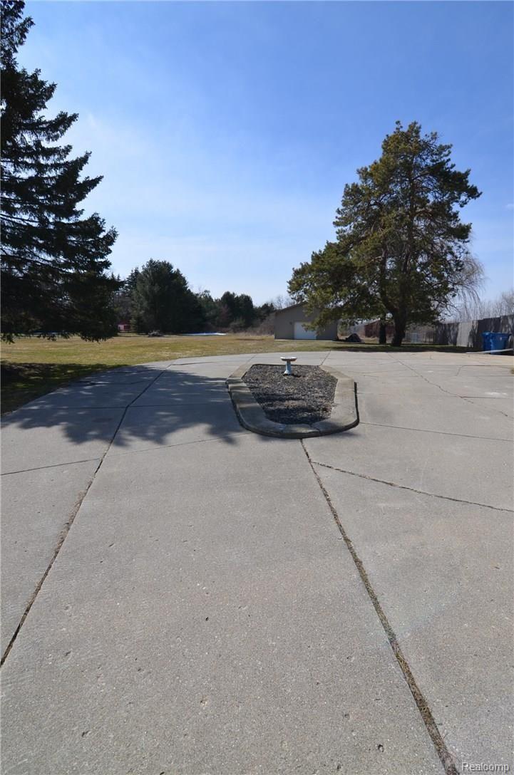 11184 Linden Road Linden, MI 48451 - Photo 30 of 30 CIRCULAR ISLAND DRIVE