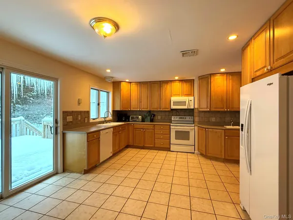 $459,000 | 3481 Highway 22, Dover Plains, NY 12522