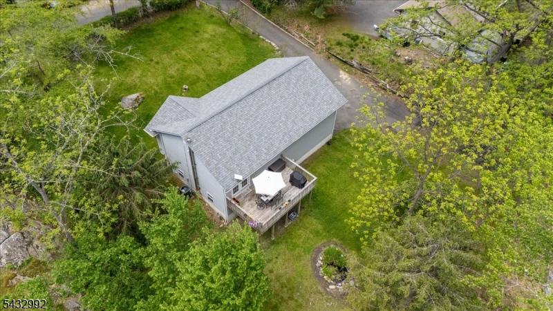 47 Winding Way Andover, NJ 07821 - Photo 32 of 42