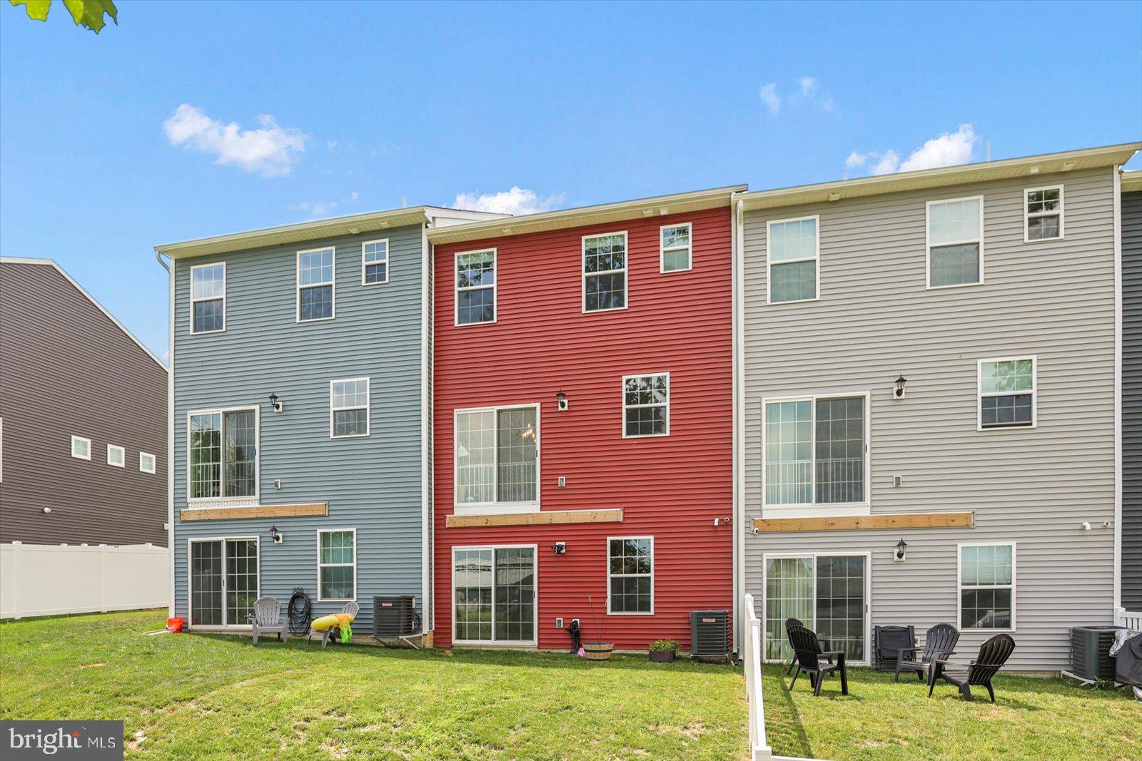103 Overlook Dr. Hanover, PA 17331 - Photo 38 of 39 front view of a house with a yard