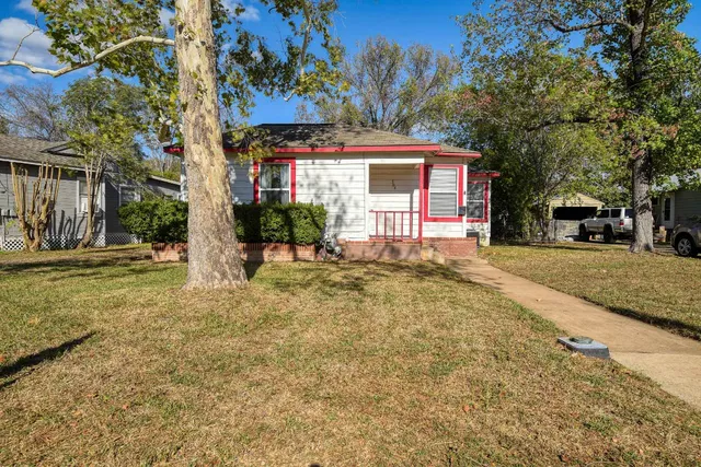 $235,000 | 304 Cedar Street, Bastrop, TX 78602