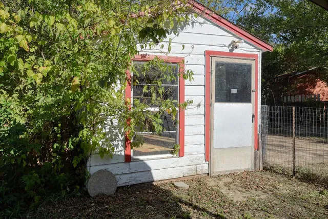 $235,000 | 304 Cedar Street, Bastrop, TX 78602