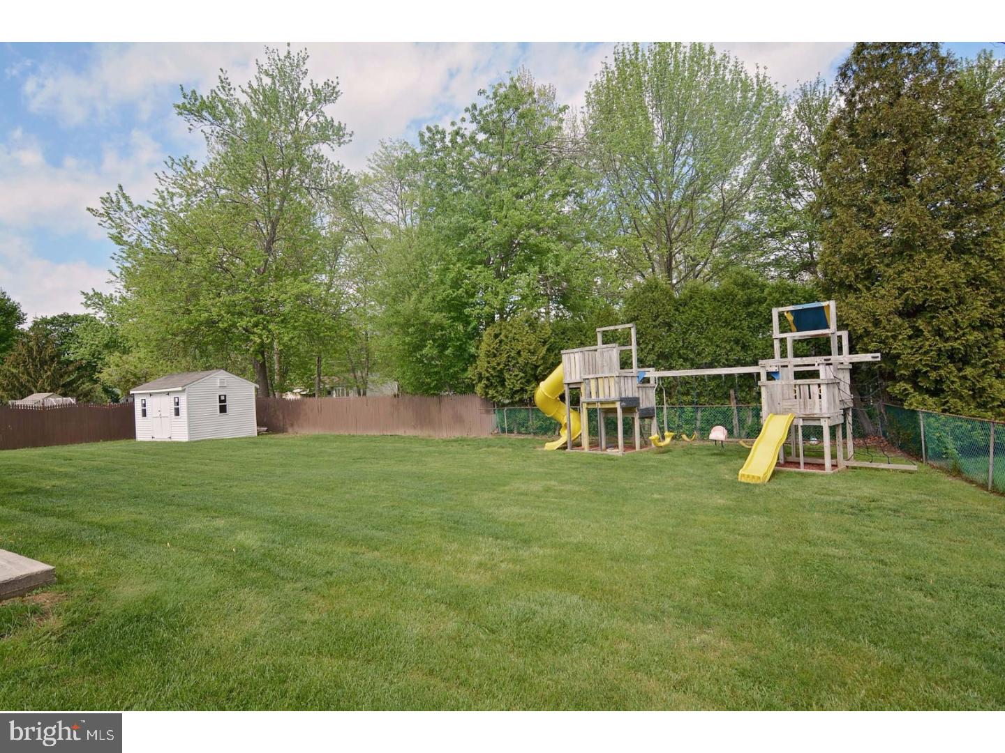 730 Roger Road Warminster, PA 18974 - Photo 20 of 22 Back Yard