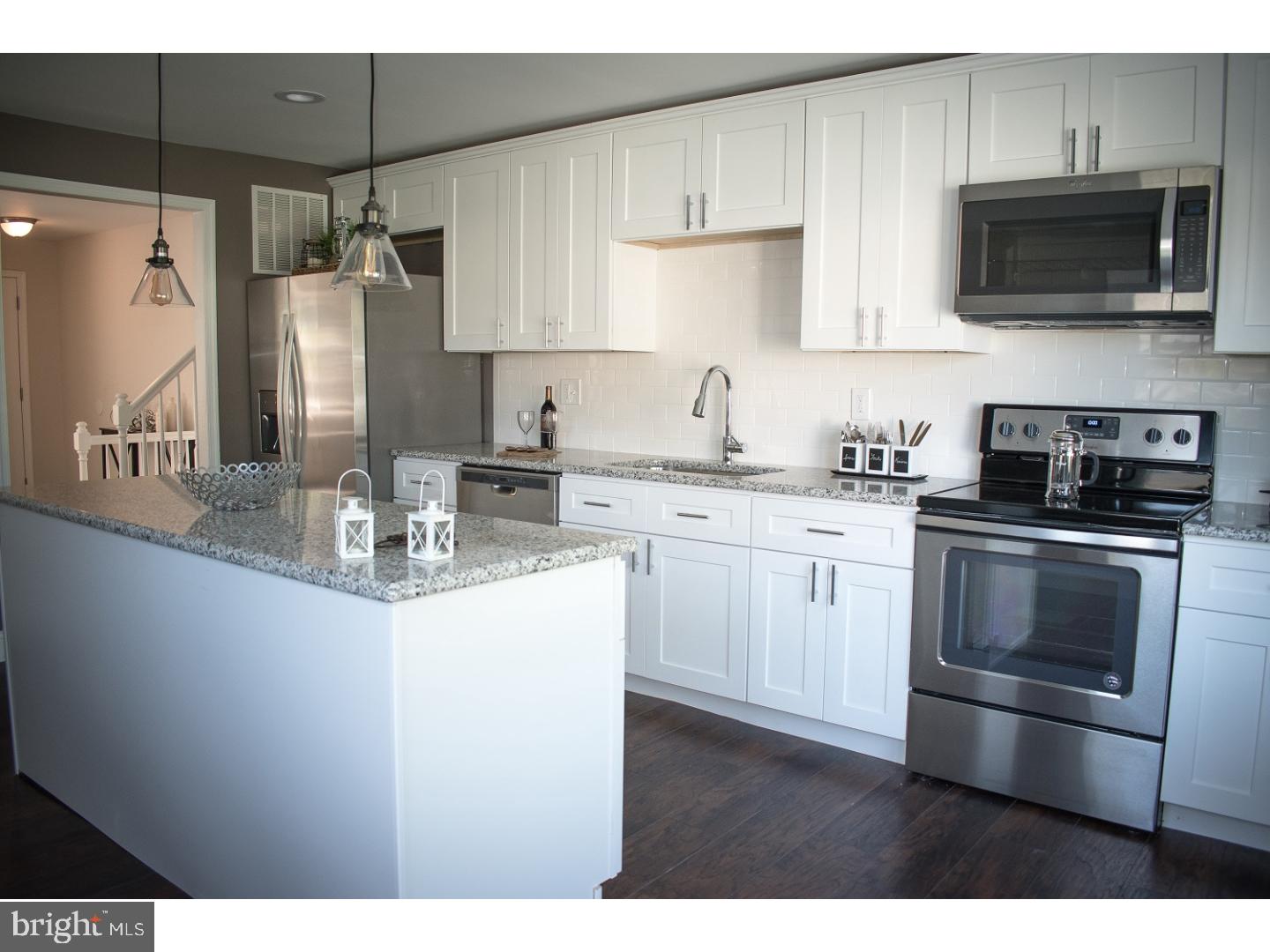 186 Forge Road Riverside, NJ 08075 - Photo 3 of 25 Gallery Image 3