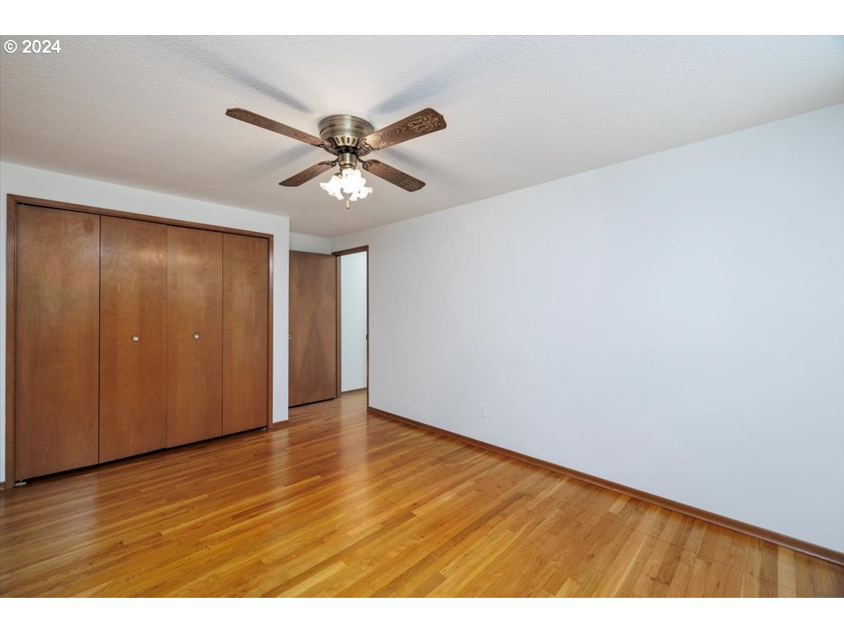 13400 Northwest Northrup Street Portland, OR 97229 - Photo 23 of 39 a view of an empty room