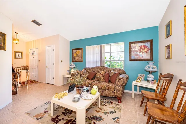 $389,500 | 523 Sundown Trail, Casselberry, FL 32707