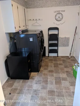 a view of utility room