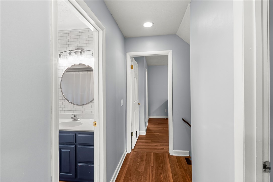 318 Webster Road Webster, NY 14580 - Photo 21 of 43 Gallery Image 21