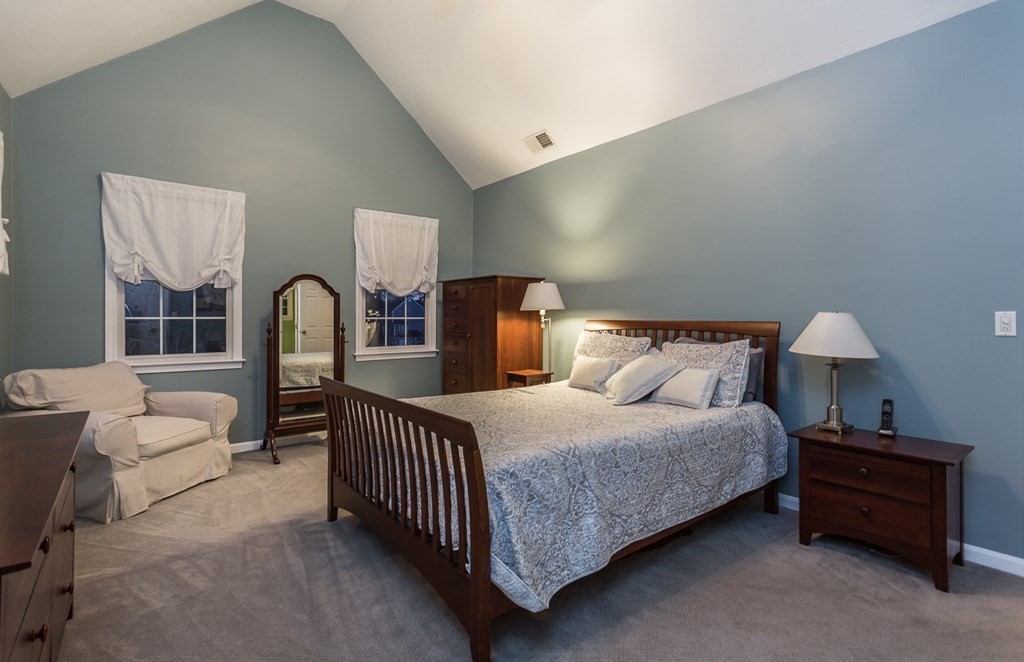 27 Wampanoag Road Raynham, MA 02767 - Photo 13 of 28 Gallery Image 13