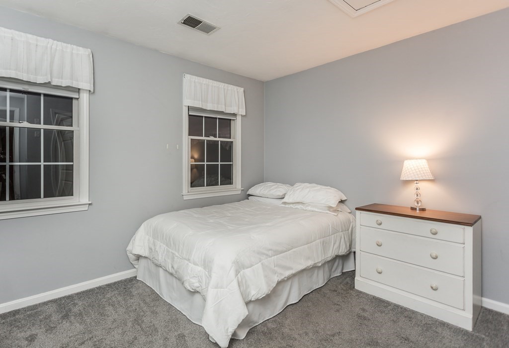 27 Wampanoag Road Raynham, MA 02767 - Photo 18 of 28 Gallery Image 18