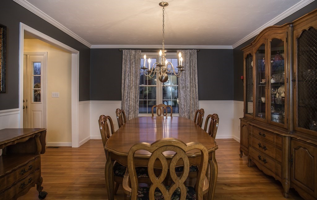 27 Wampanoag Road Raynham, MA 02767 - Photo 4 of 28 Gallery Image 4