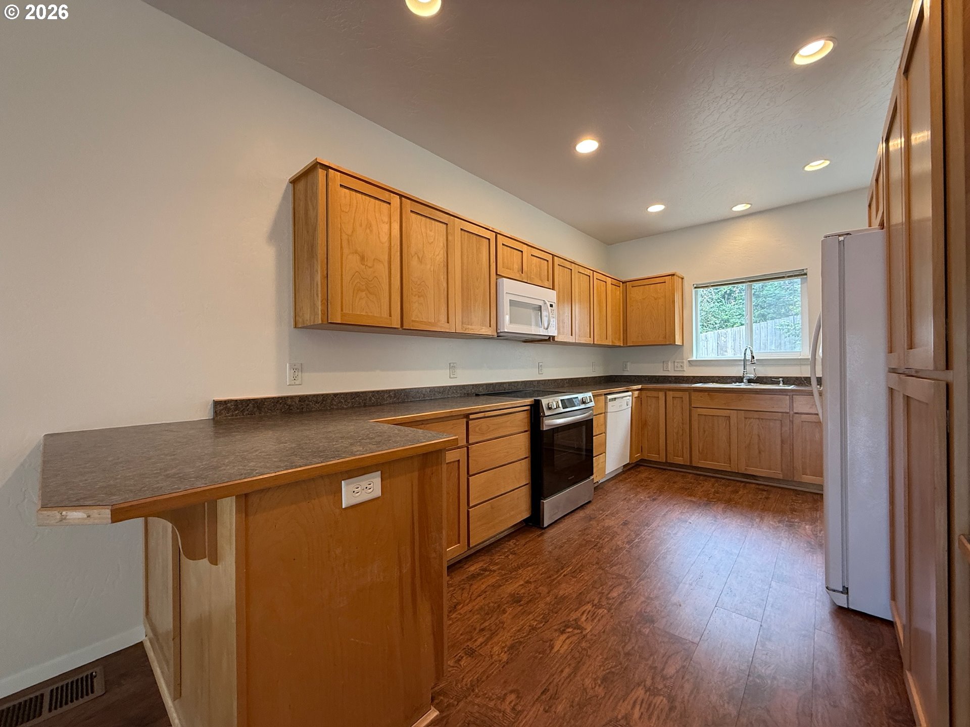 815 Old County Road, Unit 5 Brookings, OR 97415 - Photo 7 of 42 Gallery Image 7