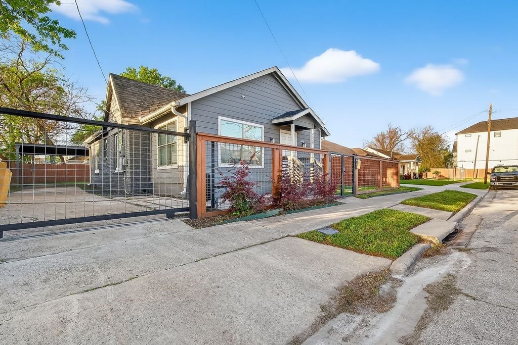 4520 Sharon Street Houston, TX 77020 - Photo 15 of 34