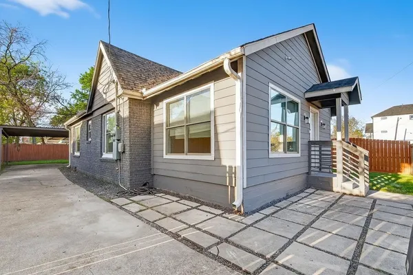 $2,350 | 4520 Sharon Street, Houston, TX 77020