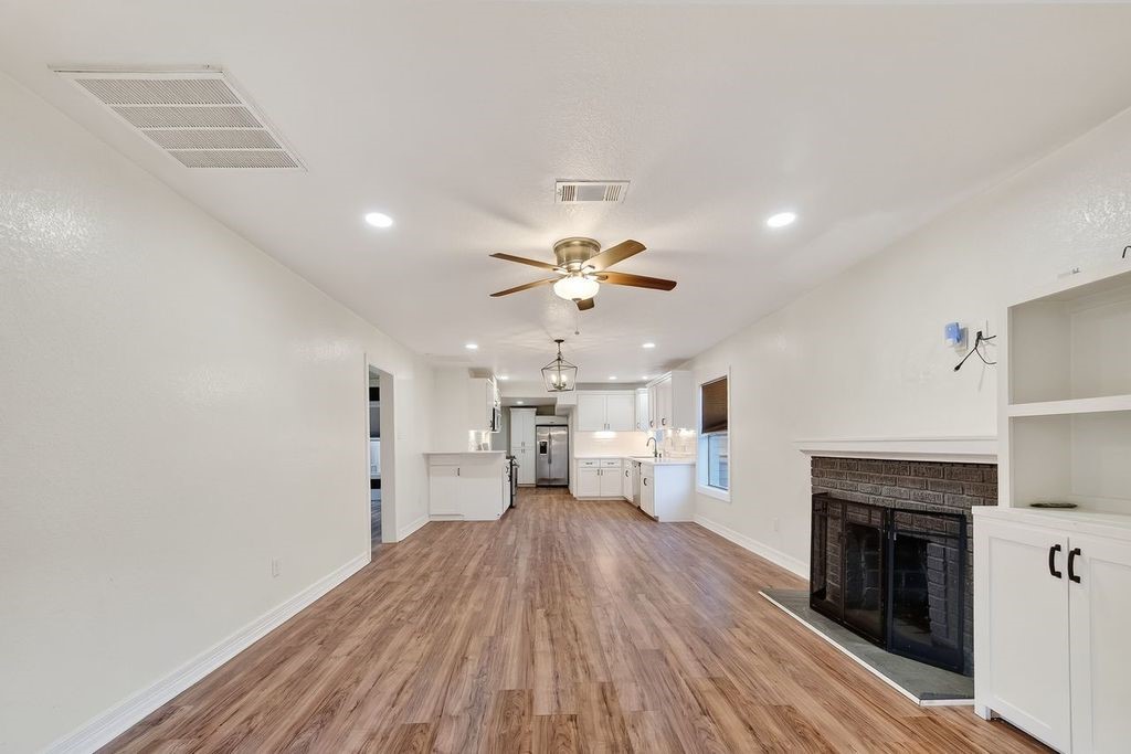 4520 Sharon Street Houston, TX 77020 - Photo 8 of 34