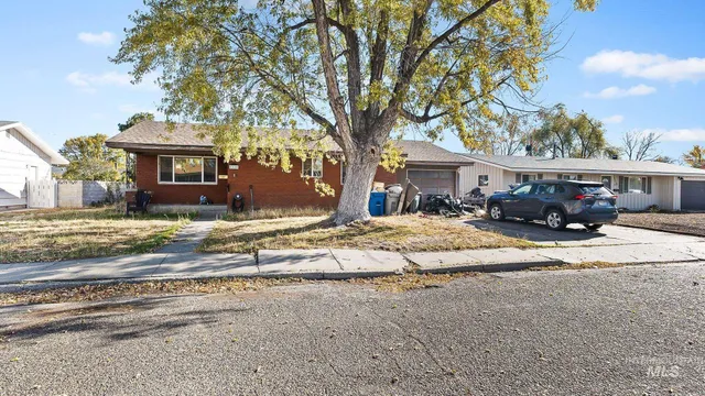 $239,900 | 1120 Phelps Circle, Mountain Home, ID 83647