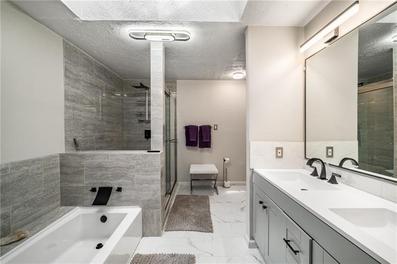 4400 Celebration Drive Southwest Atlanta, GA 30331 - Photo 4 of 41