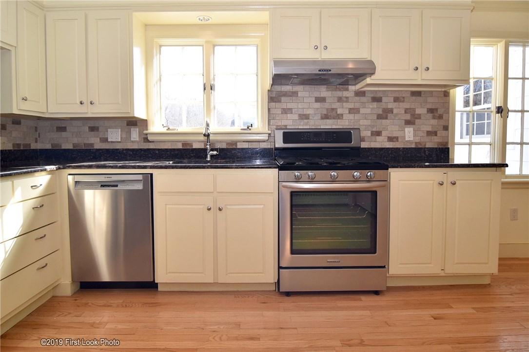 200 Ferry Road Bristol, RI 02809 - Photo 14 of 40 Gallery Image 14