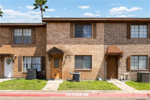 $120,000 | 2201 South Jackson Road, Unit 9J, Pharr, TX 78577