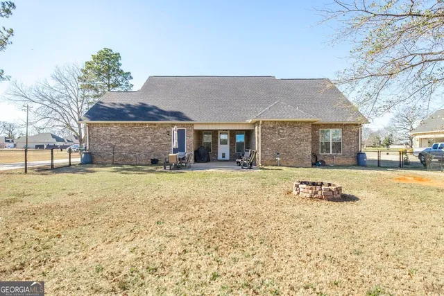 $439,900 | 800 John E Sullivan Road, Byron, GA 31008