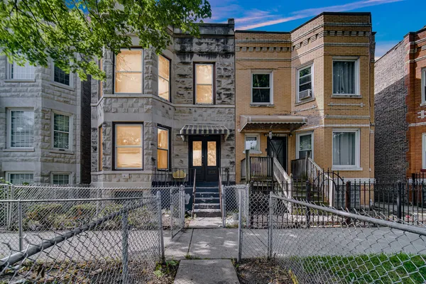 $239,000 | 4019 West Arthington Street, Chicago, IL 60624
