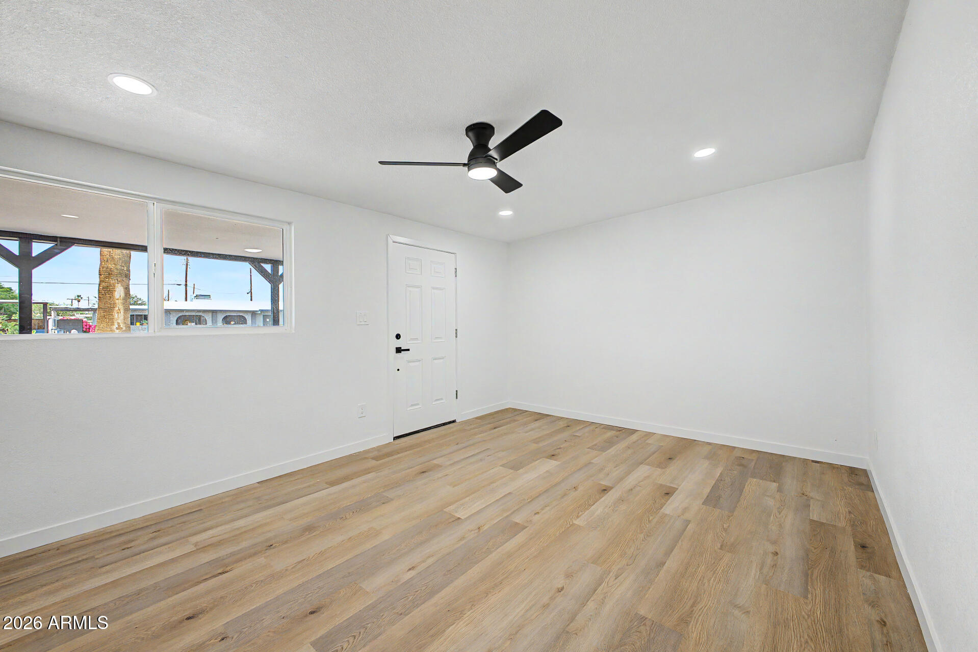 3941 West Hubbell Street Phoenix, AZ 85009 - Photo 6 of 32 06 - Hubbell