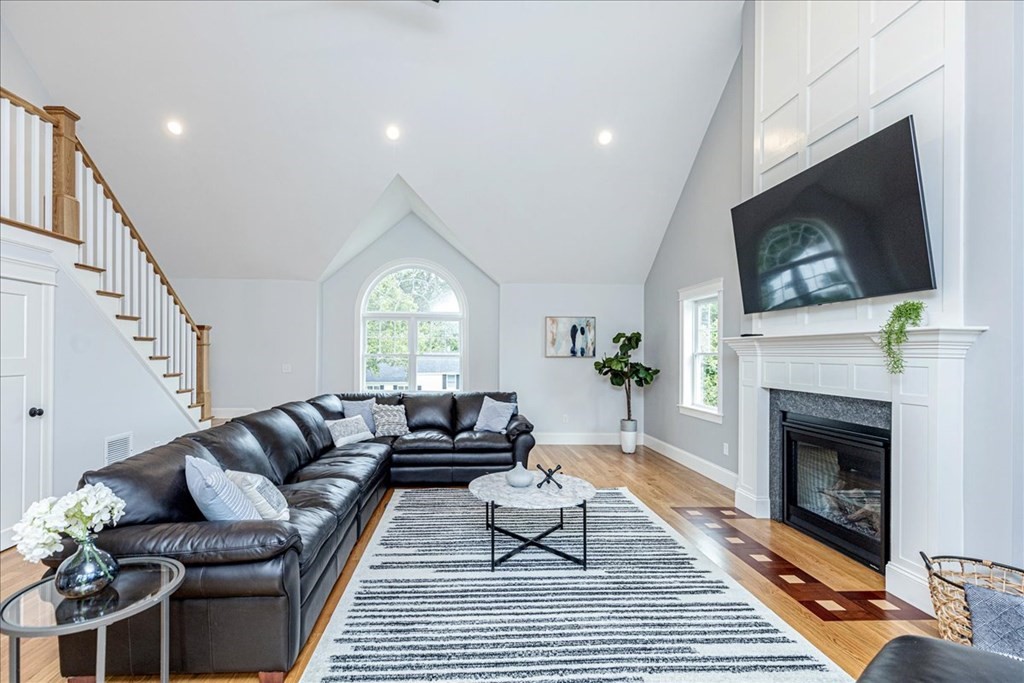 27 Burt Road Wilmington, MA 01887 - Photo 8 of 42 Gallery Image 8