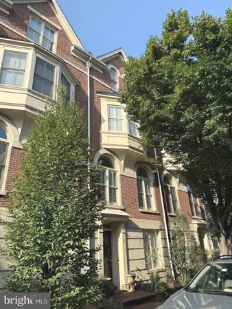 $6,400 | 14 Keith's Lane, Alexandria, VA 22314
