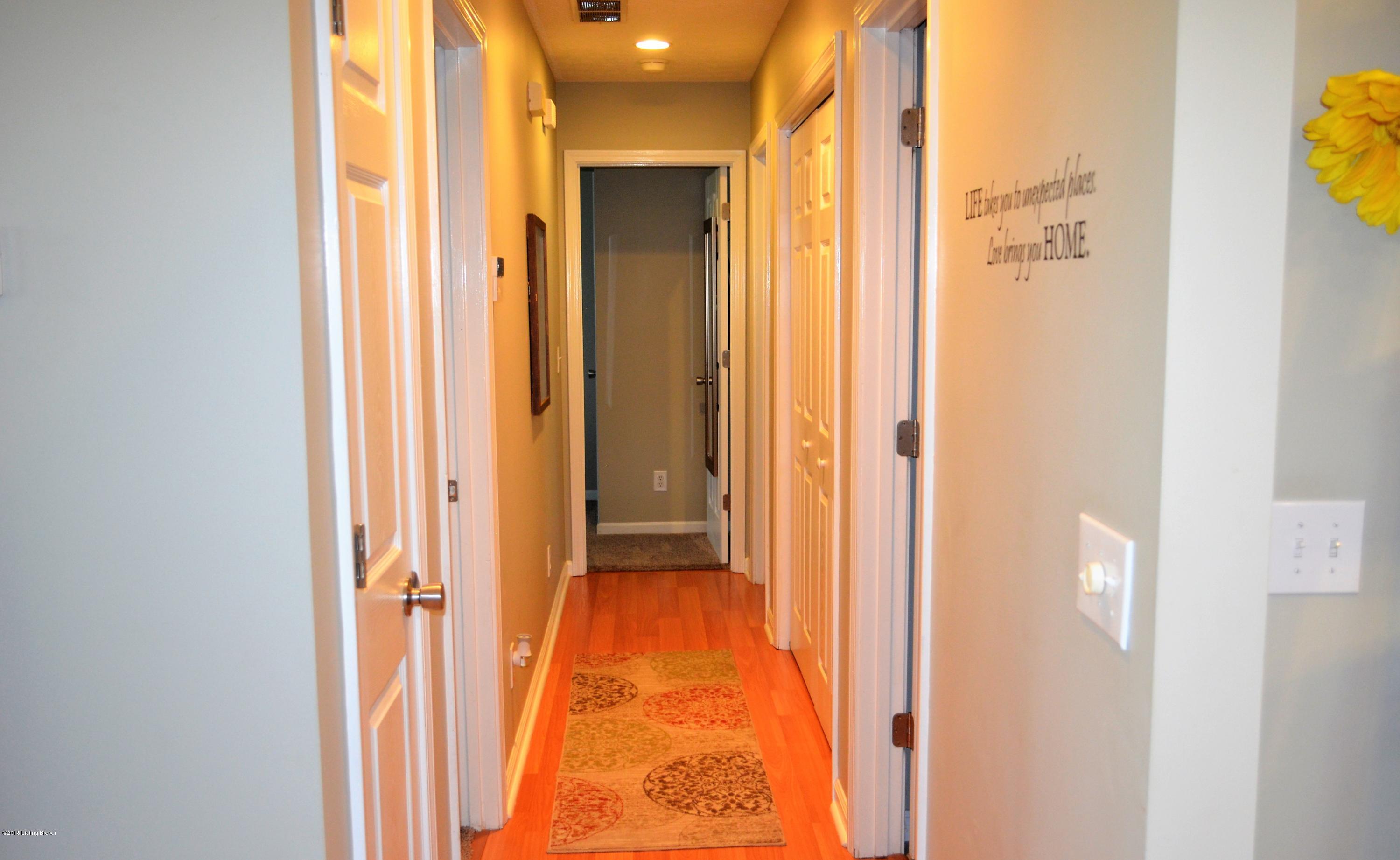 7006 Matthews Road Louisville, KY 40258 - Photo 10 of 38 10