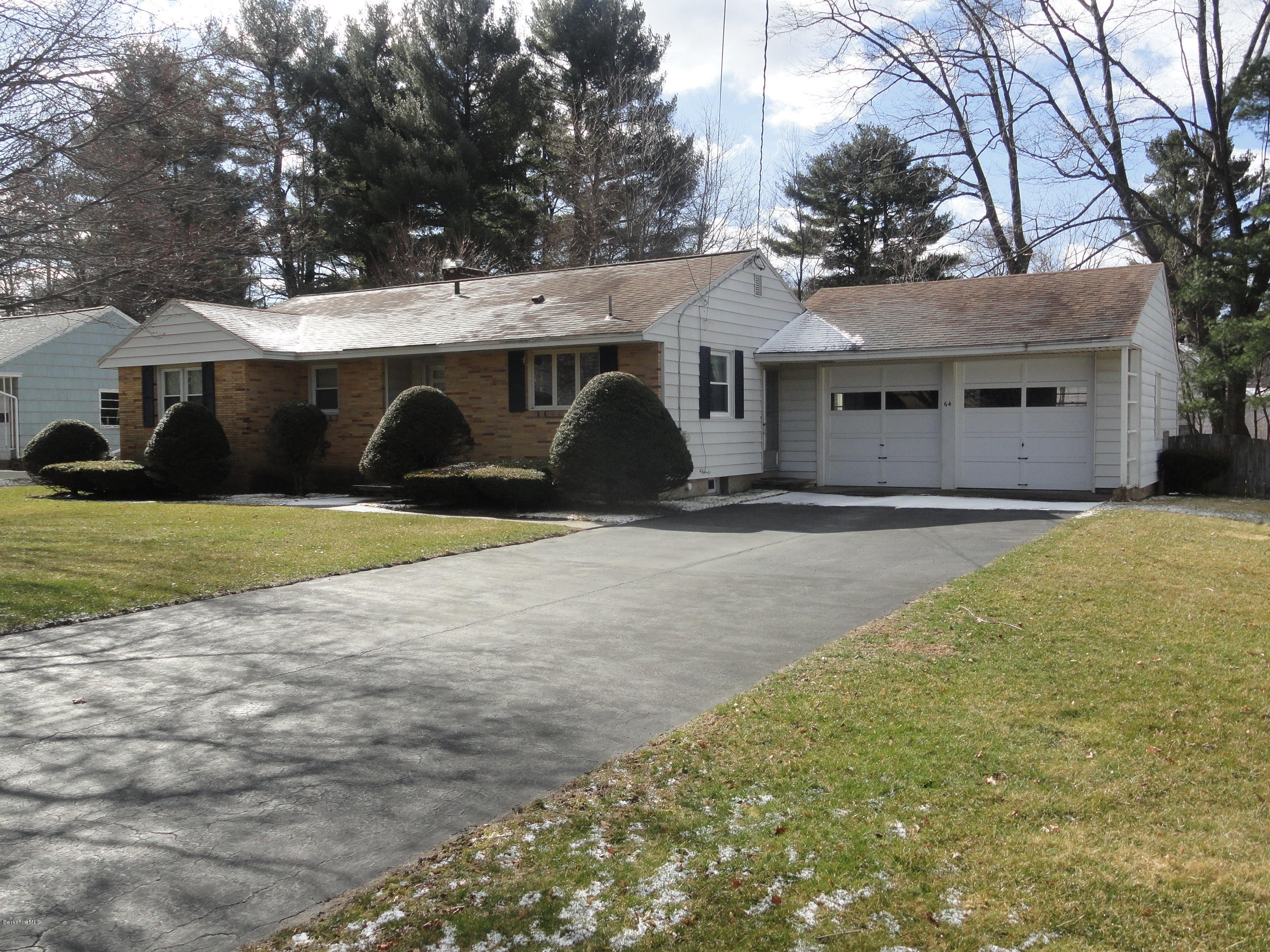 64 Kittredge Road Pittsfield, MA 01201 - Photo 1 of 13 DSC04965