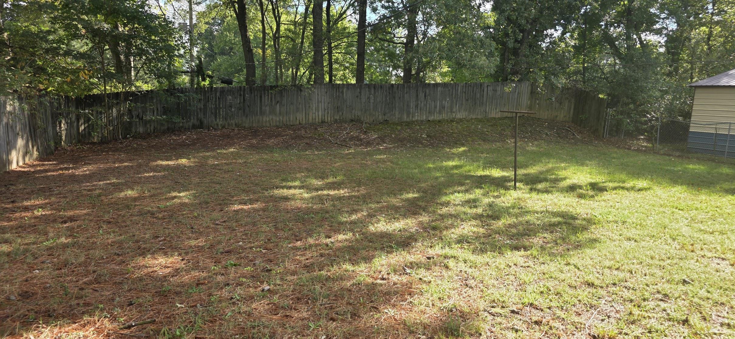 523 Shofner Avenue Memphis, TN 38109 - Photo 12 of 12 View of fenced backyard
