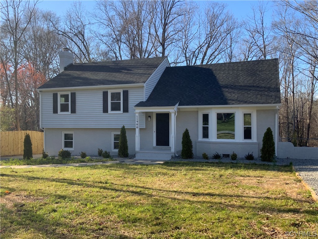 11900 Deerhurst Drive Midlothian, VA 23113 - Photo 3 of 33 a house view with garden space