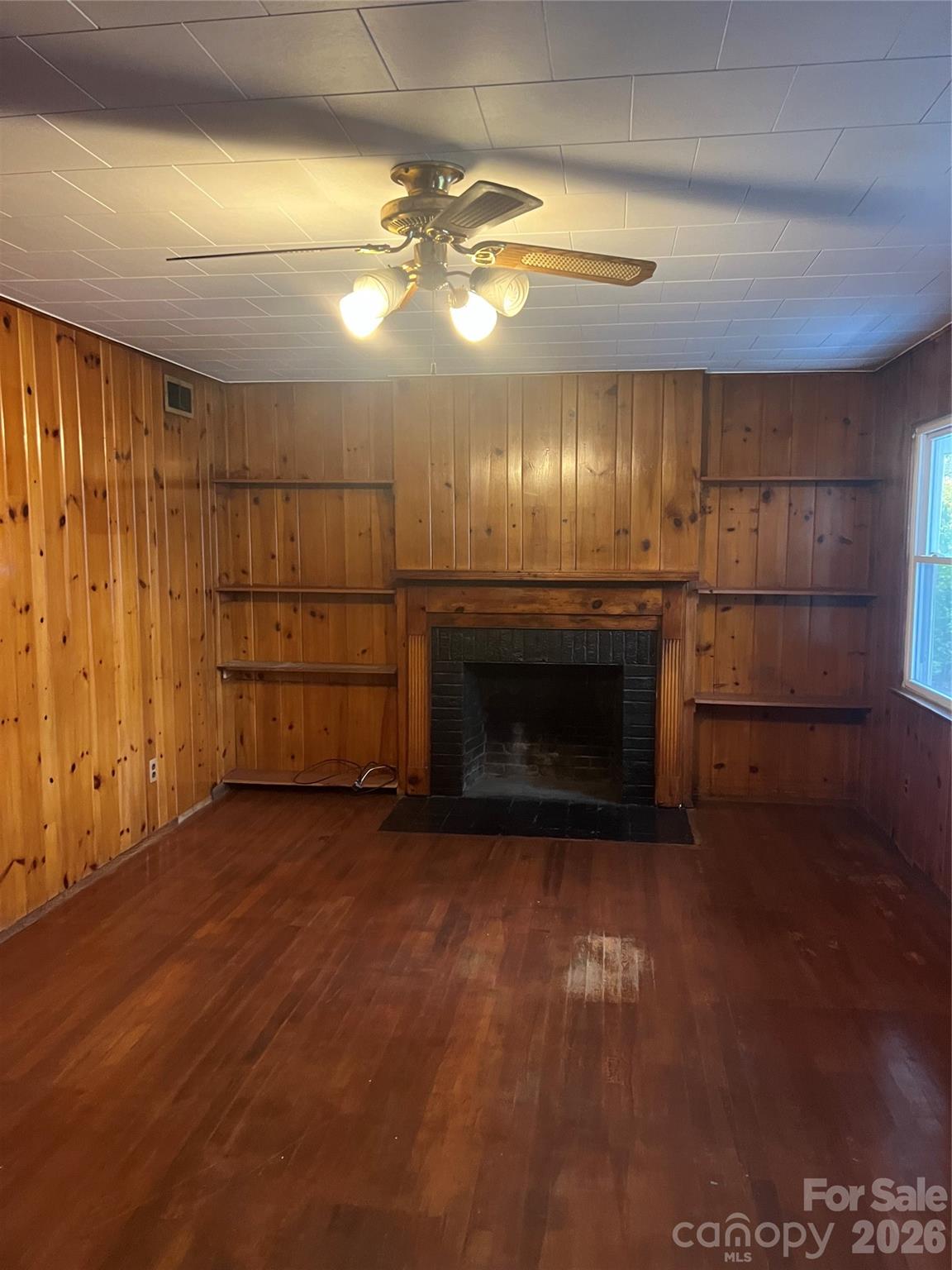 243 Governors View Road Asheville, NC 28805 - Photo 15 of 35 Gallery Image 15
