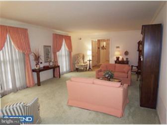674 Limehouse Road Radnor, PA 19087 - Photo 2 of 12 Living Room