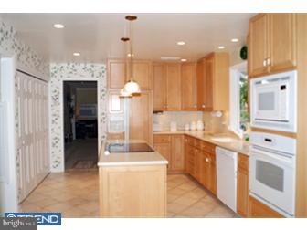 674 Limehouse Road Radnor, PA 19087 - Photo 4 of 12 Kitchen