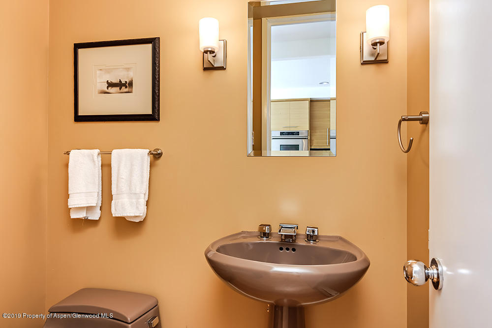 381 Ridge Road, Unit B2 Snowmass Village, CO 81615 - Photo 12 of 27 Powder Room