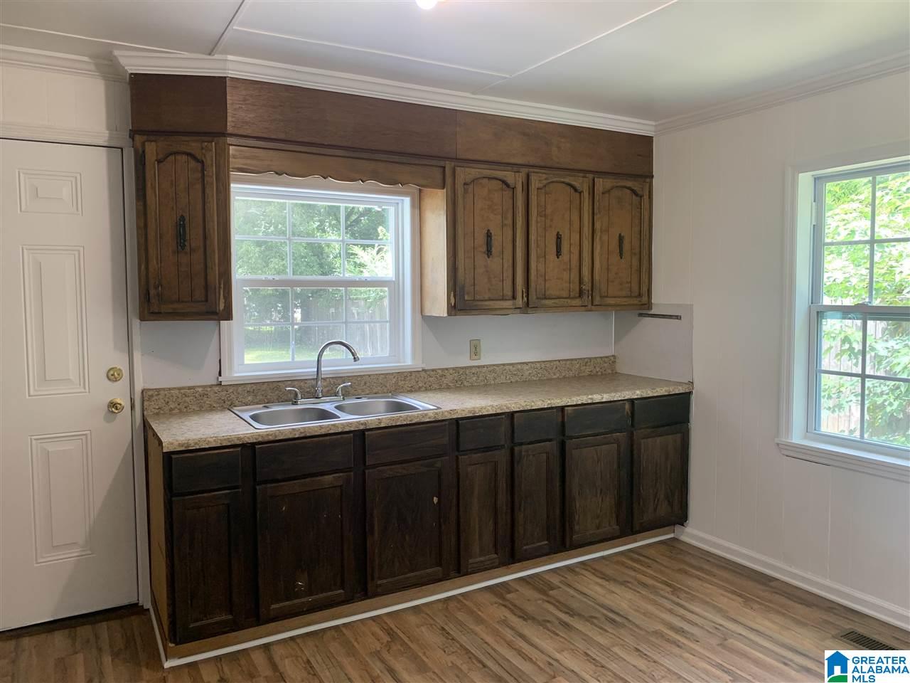 1403 Southwest Stadium Drive Alabaster, AL 35007 - Photo 8 of 19