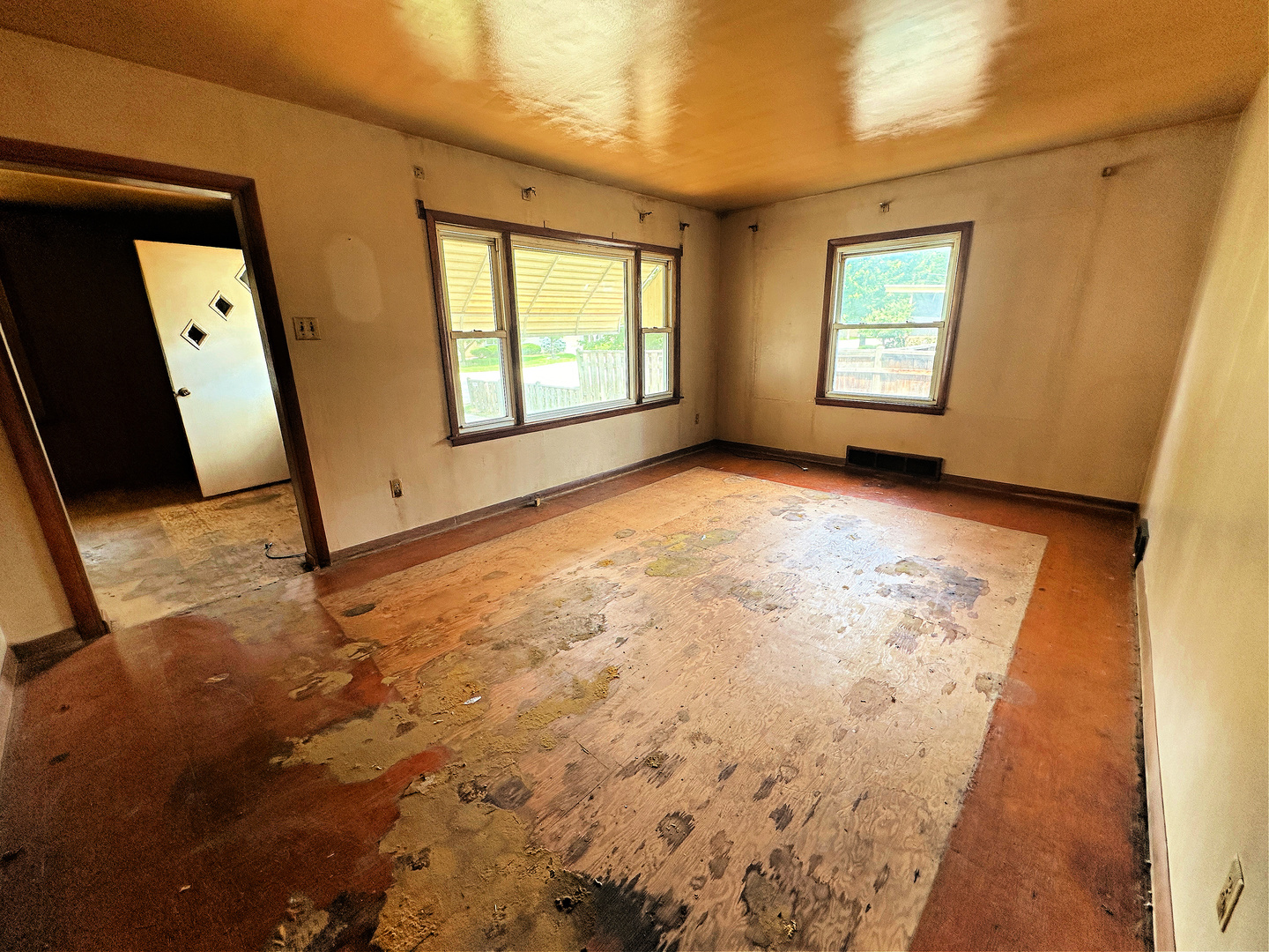 907 Lowden Road Streator, IL 61364 - Photo 13 of 28 Gallery Image 13