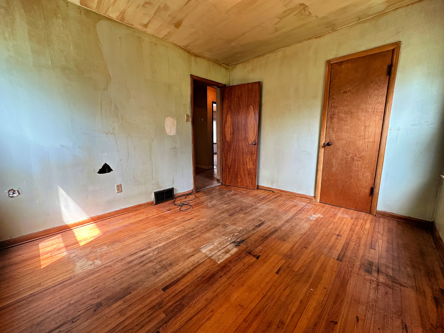 907 Lowden Road Streator, IL 61364 - Photo 18 of 28 Gallery Image 18