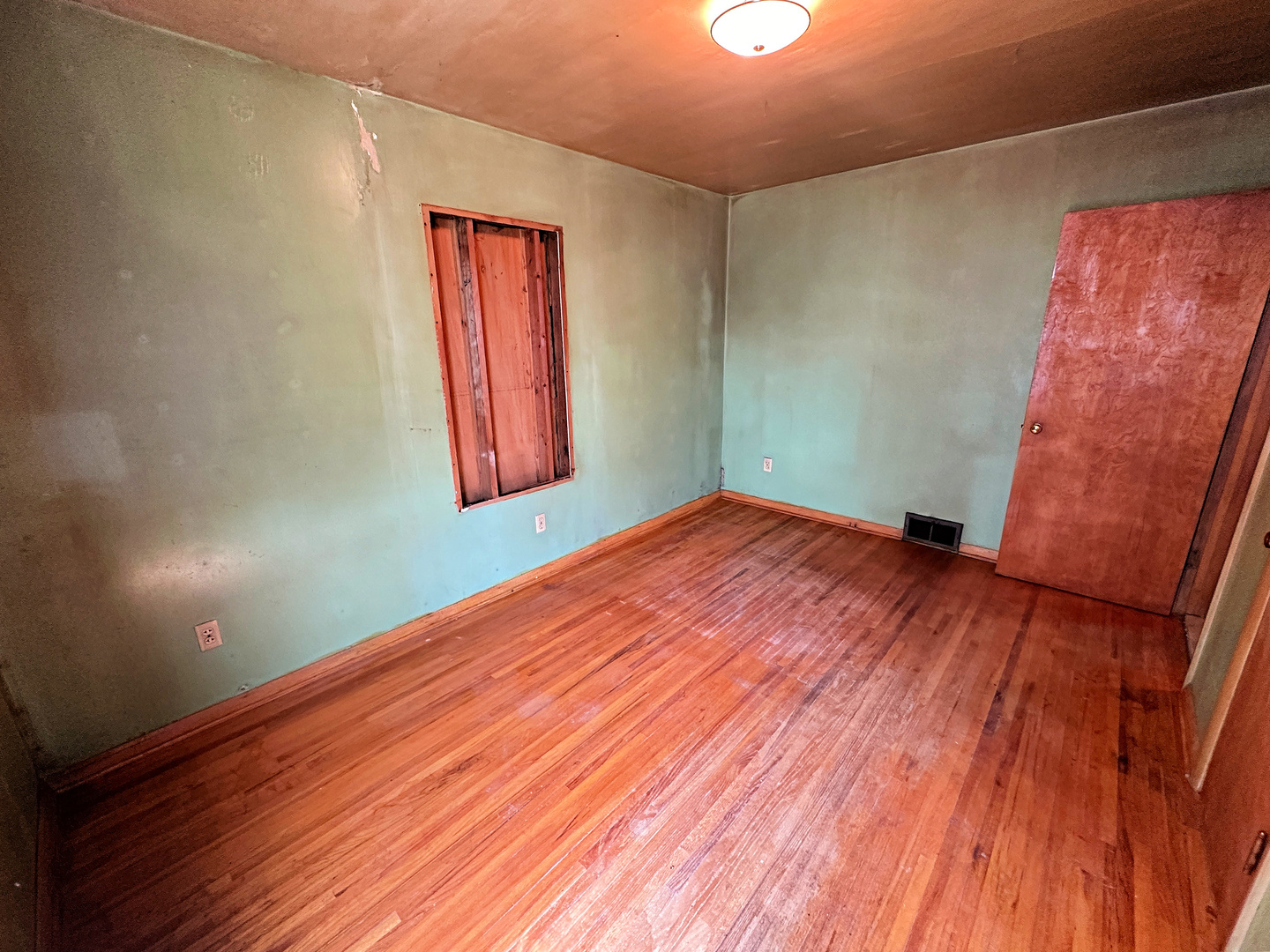 907 Lowden Road Streator, IL 61364 - Photo 20 of 28 Gallery Image 20
