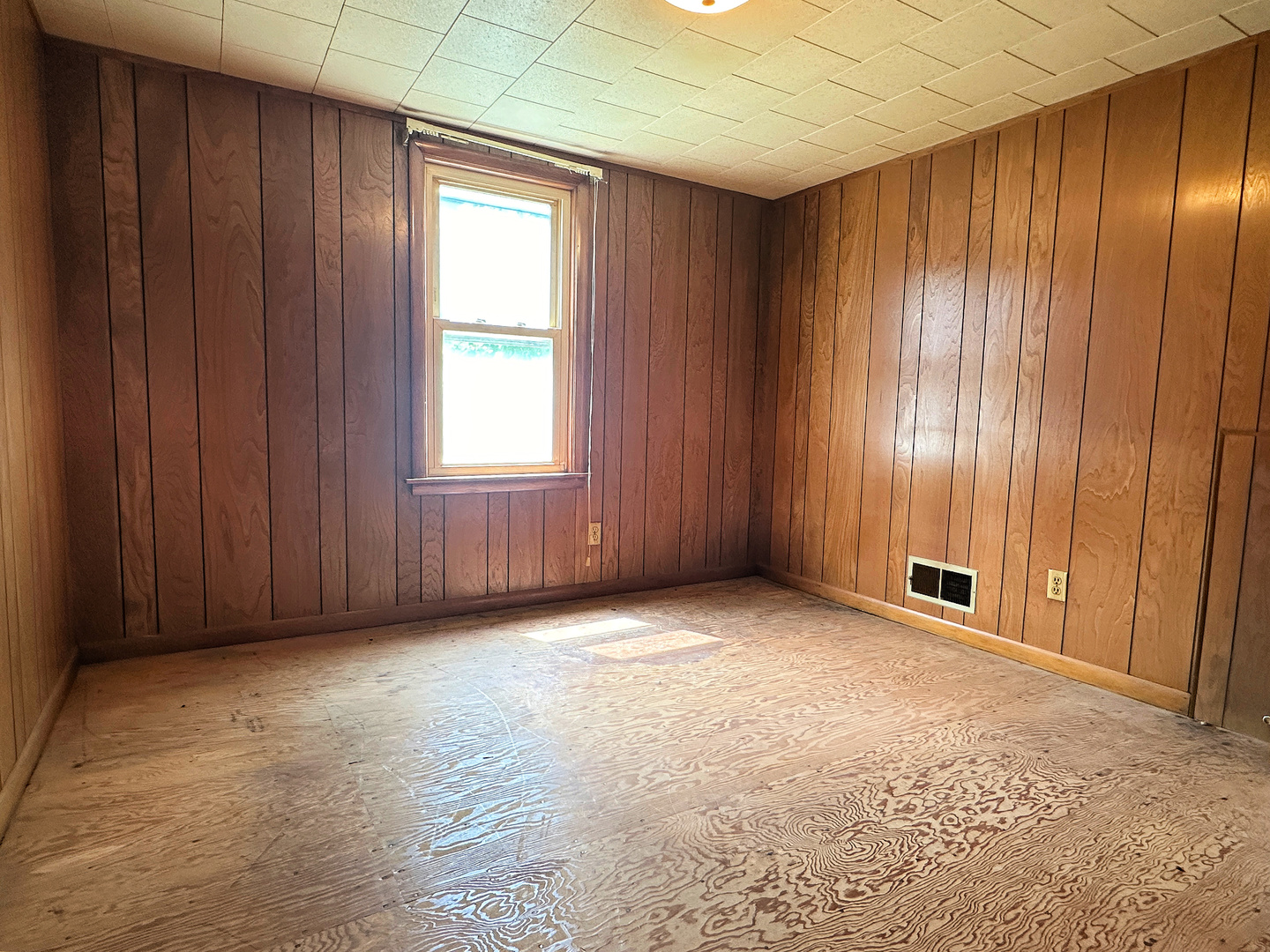 907 Lowden Road Streator, IL 61364 - Photo 25 of 28 Gallery Image 25