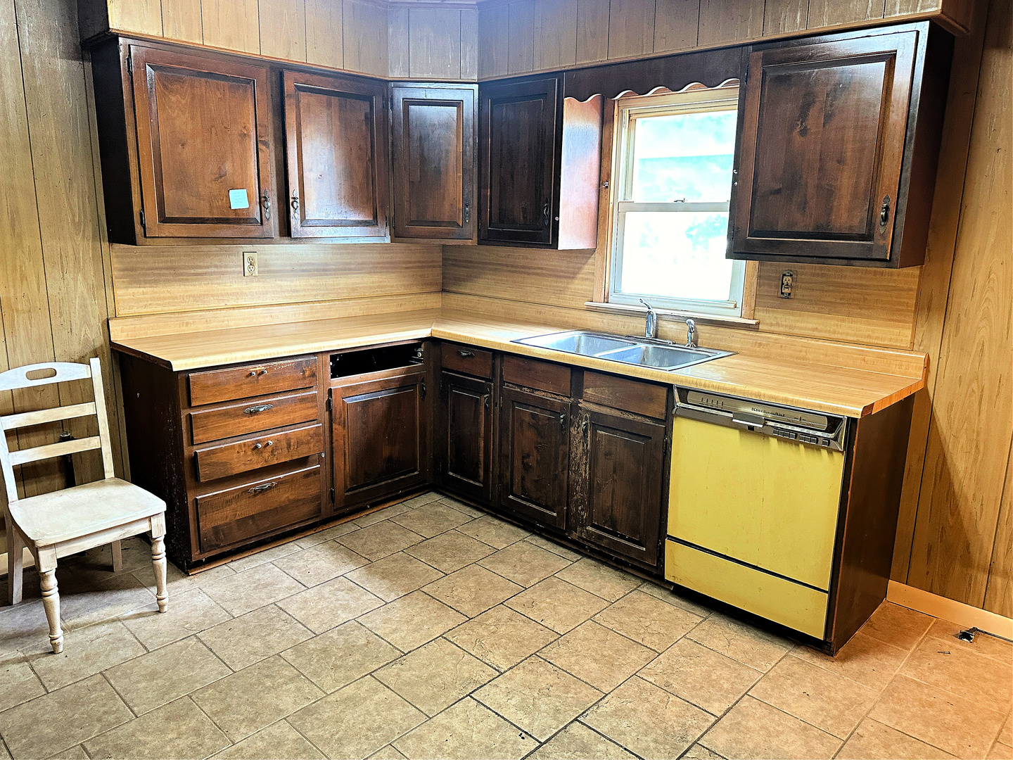 907 Lowden Road Streator, IL 61364 - Photo 9 of 28 Gallery Image 9