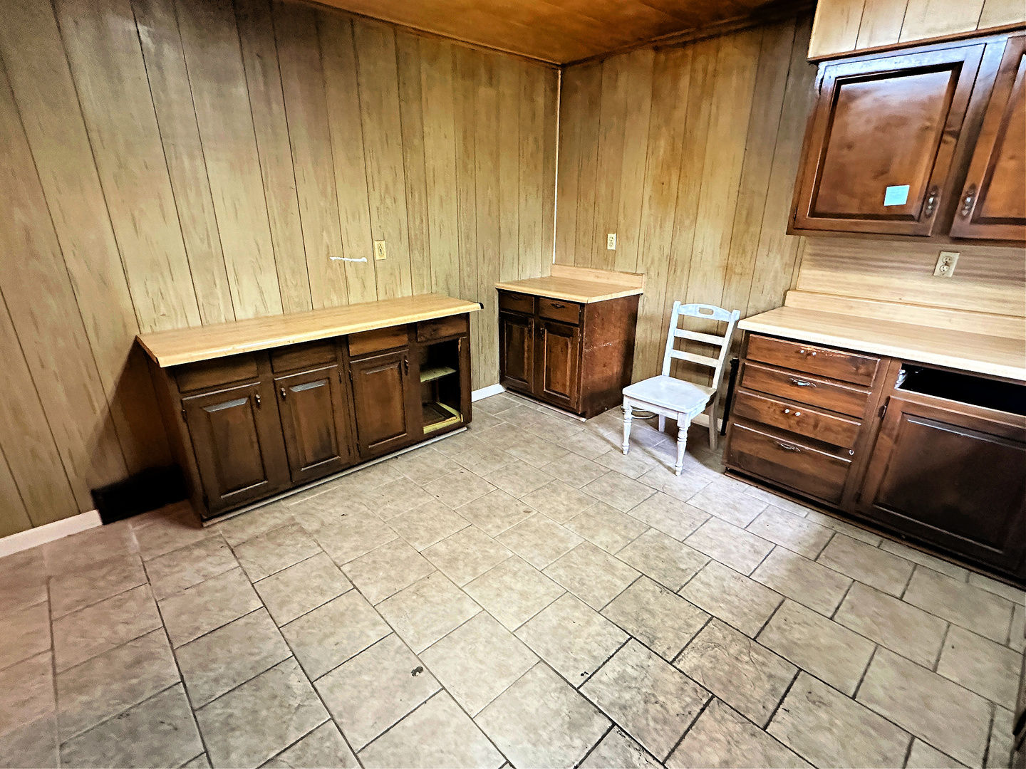 907 Lowden Road Streator, IL 61364 - Photo 10 of 28 Gallery Image 10