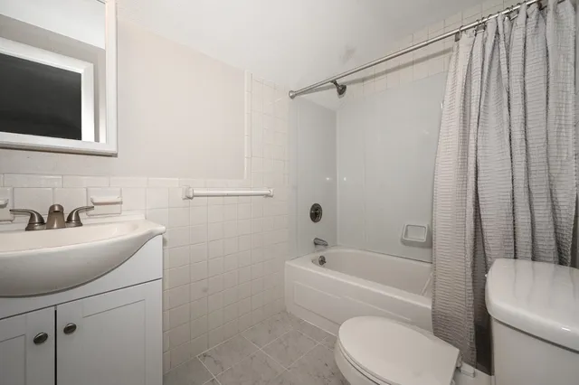 $1,900 | 175 Millwood Street, Unit F1, Framingham, MA 01701