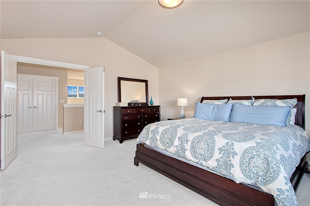 3915 185th Place Southeast Bothell, WA 98012 - Photo 12 of 22 Gallery Image 12